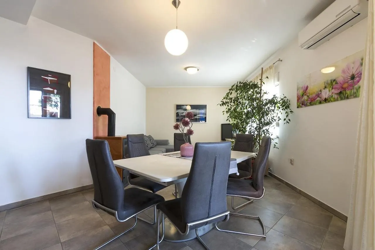 פולה Apartment Carmen
