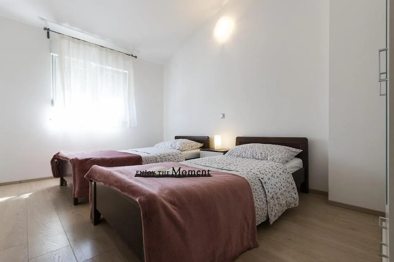 פולה Apartment Carmen